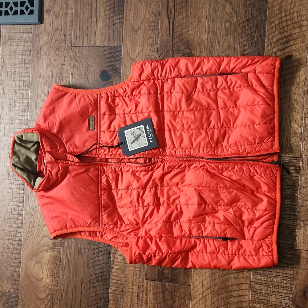 Filson ultralight vest size Medium Orange